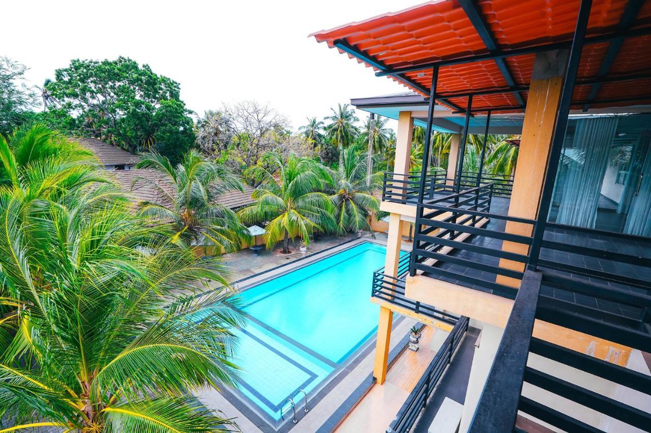 Sun Ray Rest House Passikudah Exterior foto
