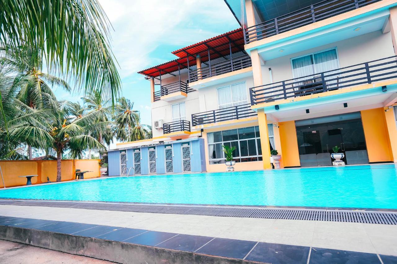 Sun Ray Rest House Passikudah Exterior foto