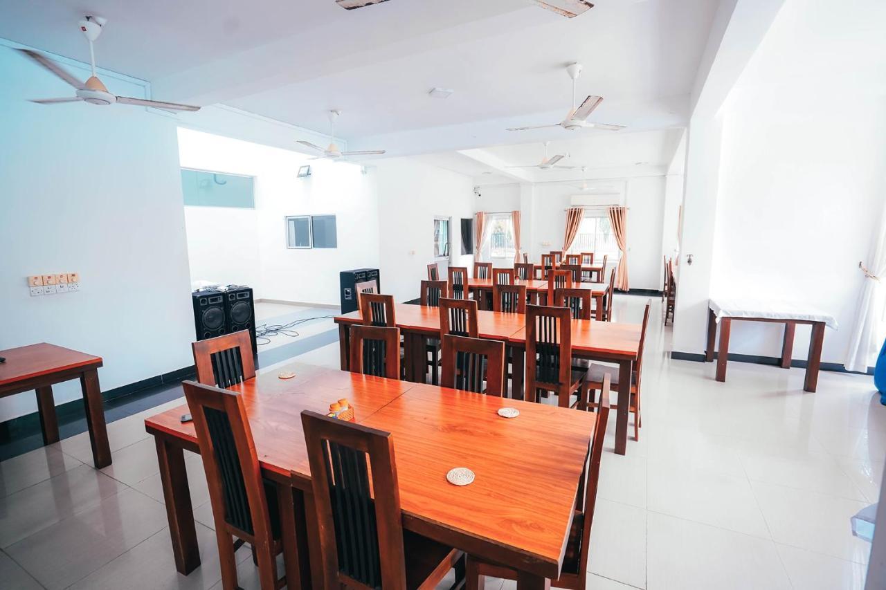 Sun Ray Rest House Passikudah Exterior foto